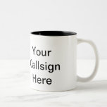 De Café Em Dois Tons Caneca do Callsign<br><div class="desc">Copo de café com seu callsign e/ou o outro texto escrito nele em sua escolha do tamanho,  da pia batismal,  e da cor.</div>