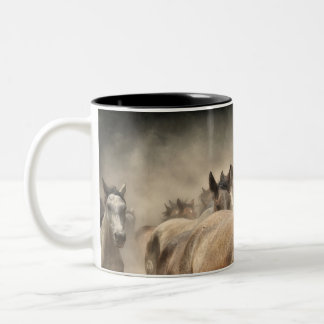 De Café Em Dois Tons Caneca do cavalo
