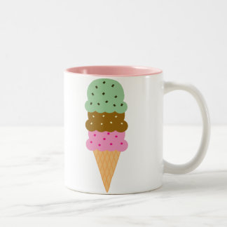 De Café Em Dois Tons Caneca do cone do sorvete