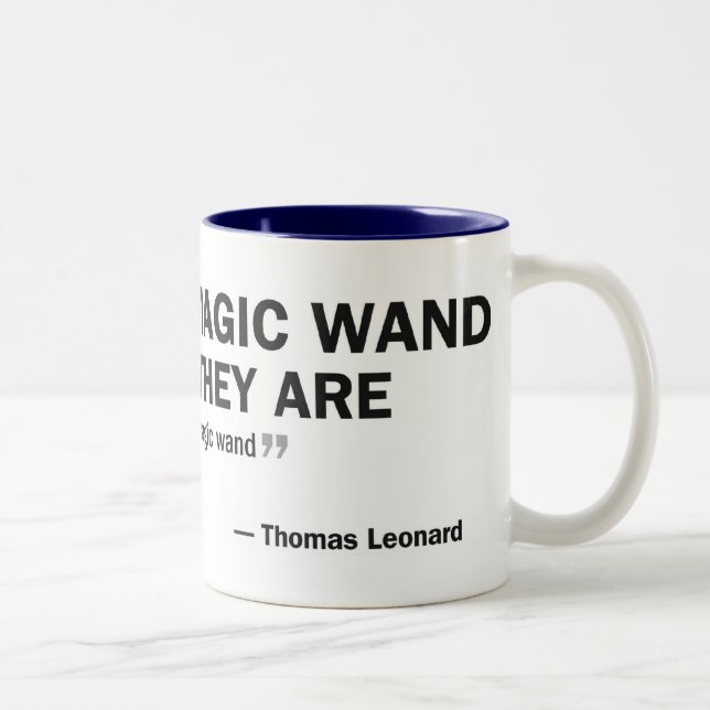 De Café Em Dois Tons caneca do Dois-tom - 'pessoas que esperam um (Direita)