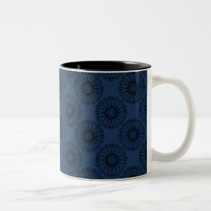 De Café Em Dois Tons Caneca do intelectual moderno, azul escuro