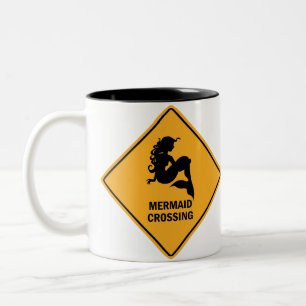 De Café Em Dois Tons Caneca do sinal do cruzamento da sereia