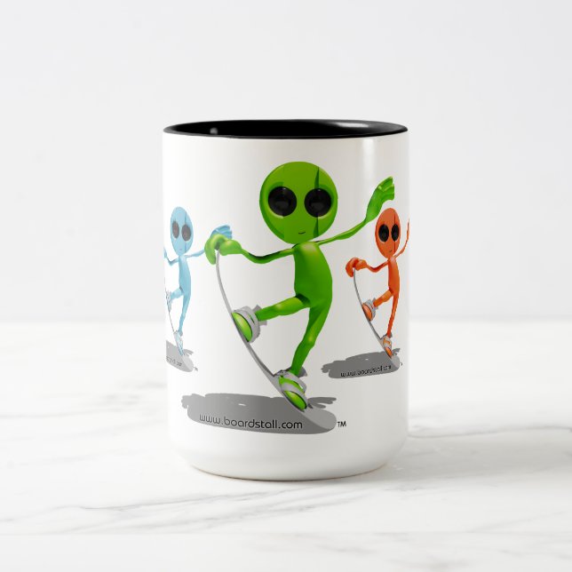 De Café Em Dois Tons Caneca dos aliens da snowboarding (Centro)