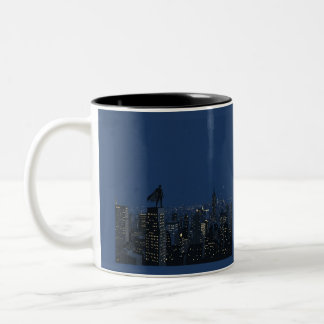 De Café Em Dois Tons Caneca Herói da Cidade à Meia-Noite