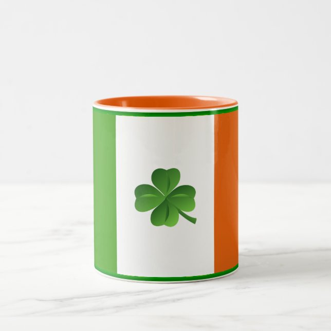 De Café Em Dois Tons Caneca irlandesa da bandeira (Centro)