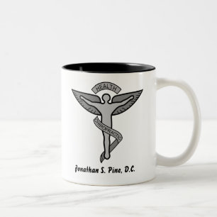 De Café Em Dois Tons Caneca personalizada do Chiropractor