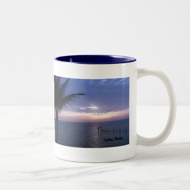 De Café Em Dois Tons Caneca roxa do por do sol (Direita)