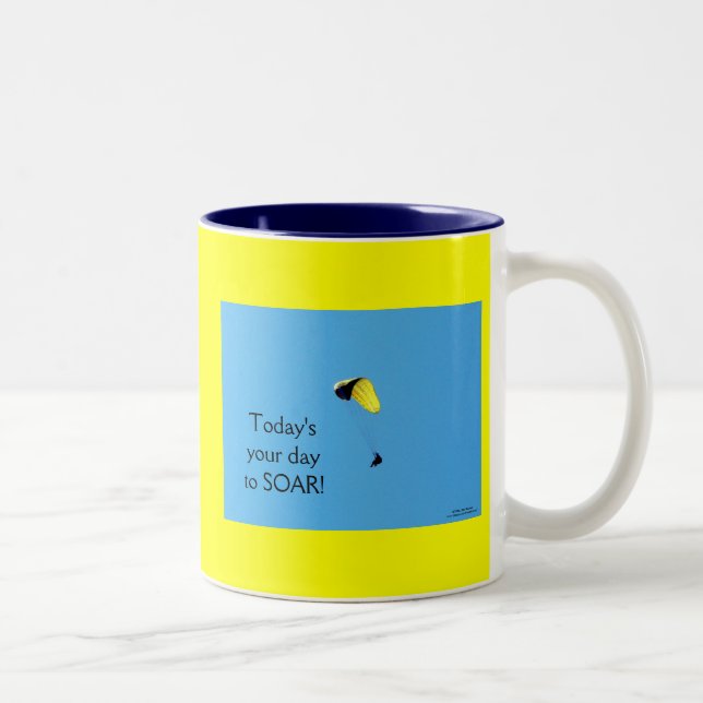 De Café Em Dois Tons Caneca "subindo" (Direita)