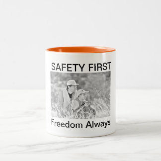 De Café Em Dois Tons Da SEGURANÇA PRIMEIRA da liberdade caneca sempre
