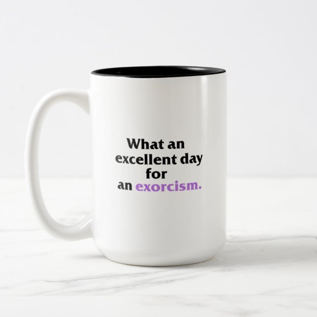 De Café Em Dois Tons Dia excelente para uma caneca do exorcismo (Esquerda)