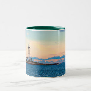 De Café Em Dois Tons Farol na caneca do por do sol