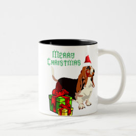 De Café Em Dois Tons Feliz Natal Basset Hound com caneca dos presentes