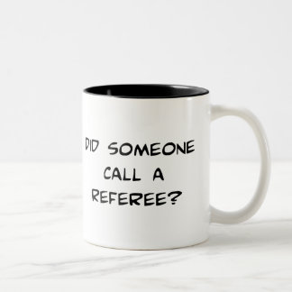 De Café Em Dois Tons Fez alguém chamada uma caneca do árbitro