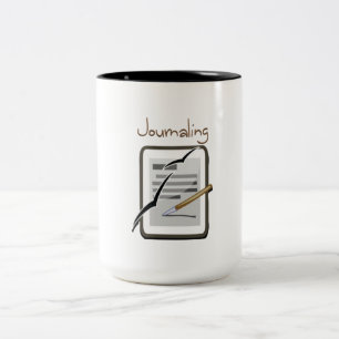 De Café Em Dois Tons Giro com caneca do chá