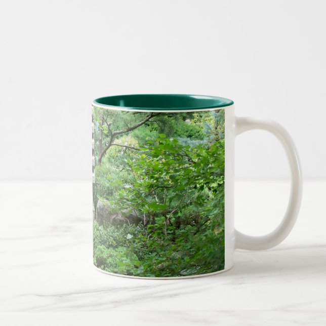 De Café Em Dois Tons Jardim tranquilo com caneca da estátua (Direita)