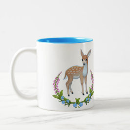 De Café Em Dois Tons Jovem corça na caneca dos Foxgloves