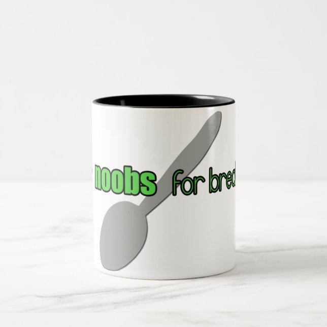 De Café Em Dois Tons N00bs para a caneca do pequeno almoço (Centro)