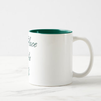 De Café Em Dois Tons Nenhum lugar gosta da caneca verde do OM