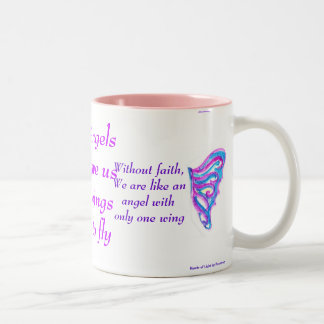 De Café Em Dois Tons O anjo voa a caneca