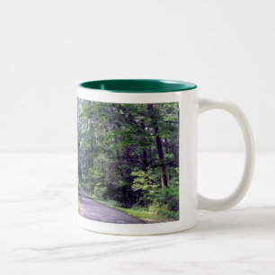 De Café Em Dois Tons O deus é: (As árvores dizem Ah!!!) - caneca