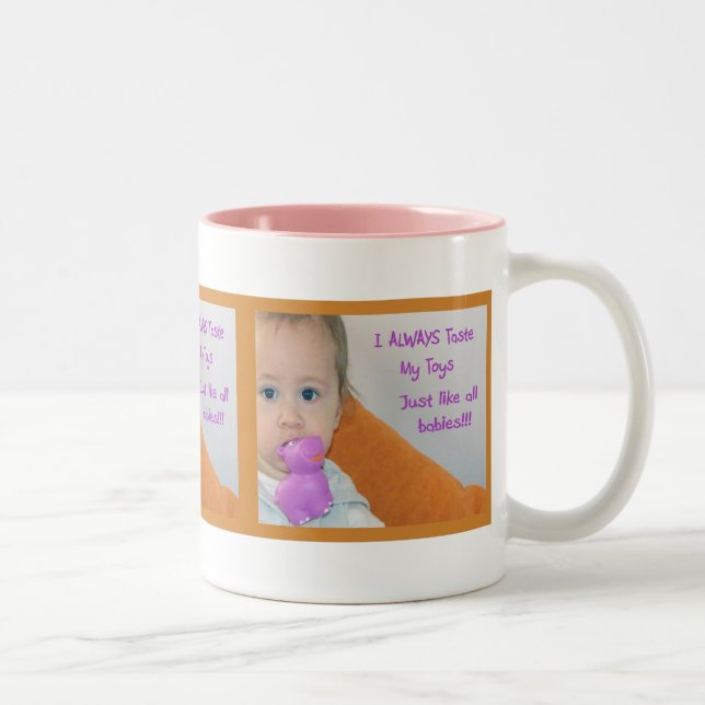 De Café Em Dois Tons O provando brinca a caneca (Direita)