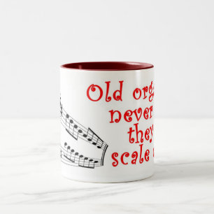 De Café Em Dois Tons "Os organistas idosos nunca morrem" caneca