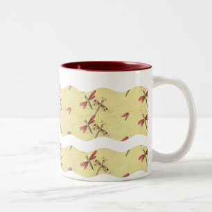 De Café Em Dois Tons Prazer ondulado da libélula das listras: Caneca d