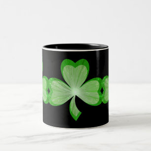De Café Em Dois Tons Preto da caneca dos trevos