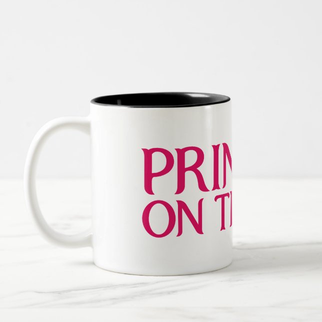 De Café Em Dois Tons Princesa na caneca do funcionamento (Esquerda)