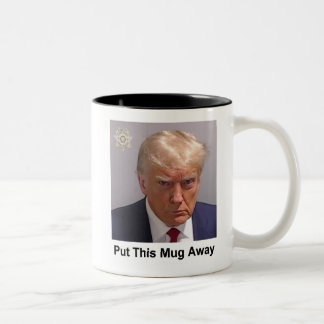De Café Em Dois Tons Trump Mug "Ponha Esta Caneca Fora"