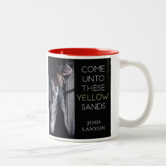 De Café Em Dois Tons Vindo até a caneca amarela destas areias