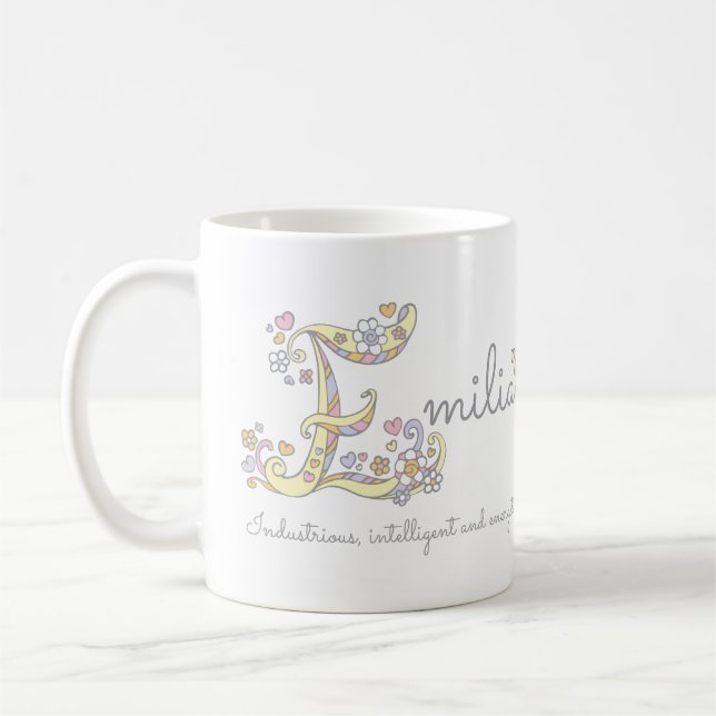 De Café Emília - letra E, nome que significa caneca monogr (Esquerda)