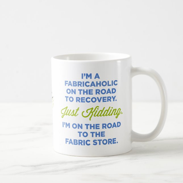 De Café Eu sou um Fabricaholic na estrada à caneca da (Direita)