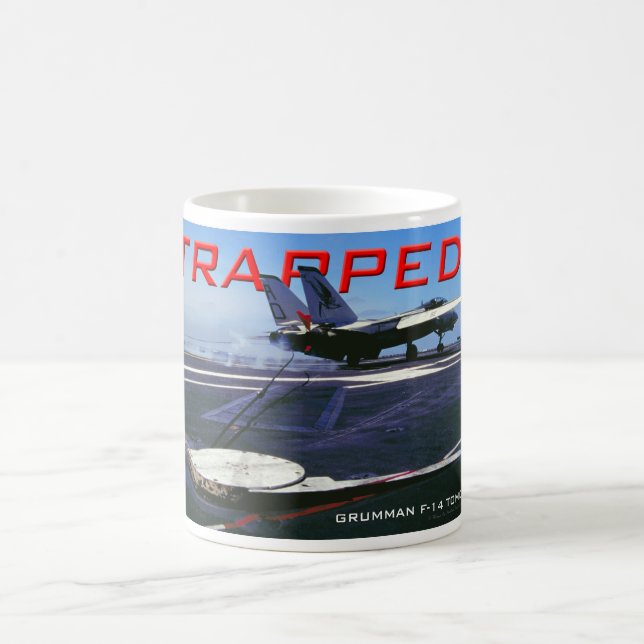 De Café F-14 Tomcat "TRAPPED!" Caneca (Centro)