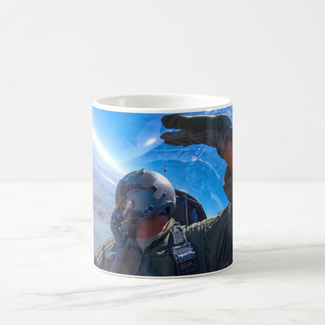 De Café F-16D LUTA FALCON! Caneca (Centro)