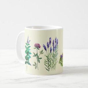 De Café Flores azuis e roxas na caneca