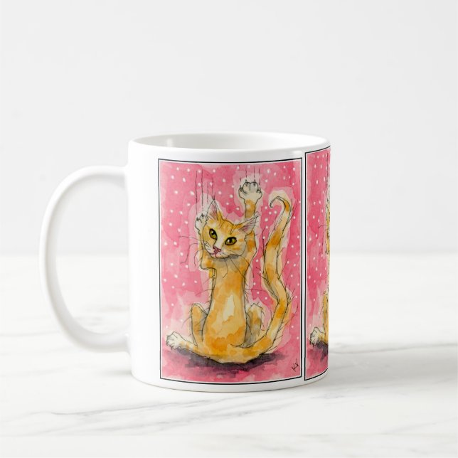 De Café Gato alaranjado triplo na caneca cor-de-rosa das (Esquerda)