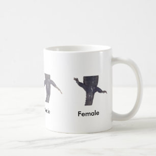 De Café Homem manchado da salamandra contra a caneca fême