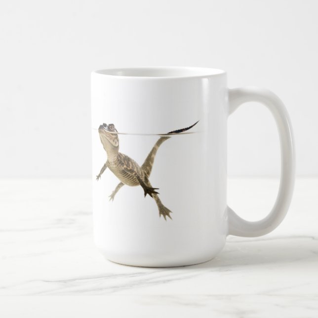 De Café Jacaré da natação na caneca branca do fundo (Direita)