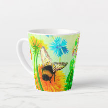 Bumblebee em dandelion pequena caneca latina