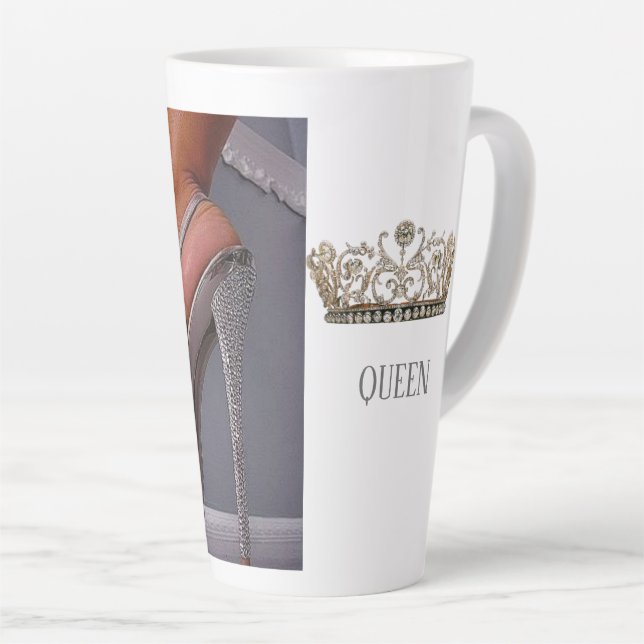 De Café Latte Sip como Royalty quando você comprar nossa caneca  (Ângulo direito)