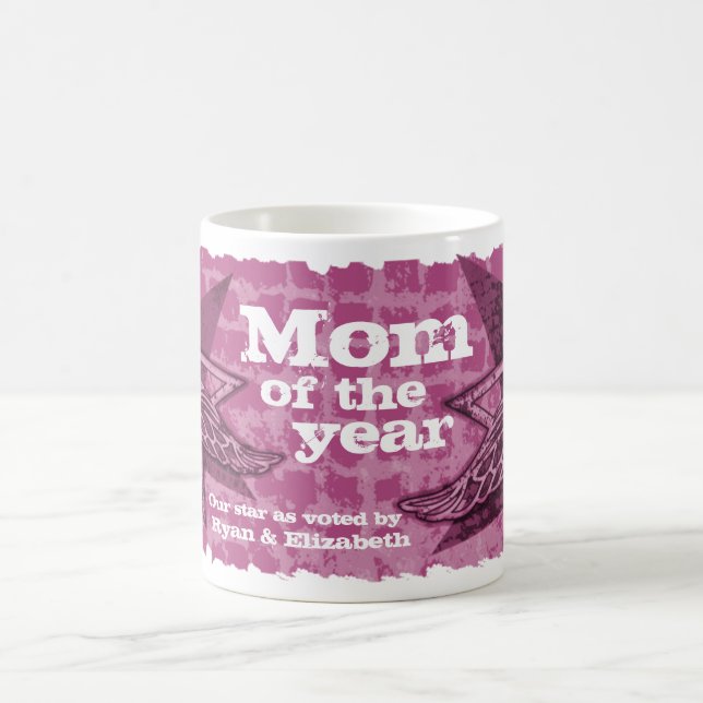 De Café Mãe do ano, a foto está com uma caneca roxa (Centro)