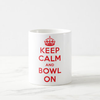 De Café "Mantenha a calma e a bacia" na caneca (branca)