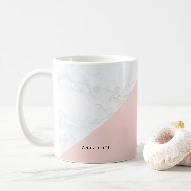 De Café Mármore branco moderno com uma caneca rosa (Com Donut)