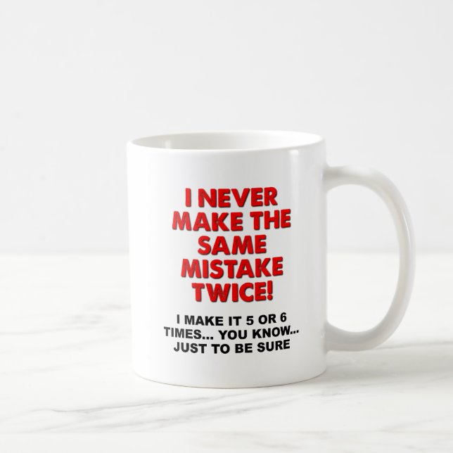 De Café Mesmo Erro Duas Vezes Caneca Divertida (Direita)