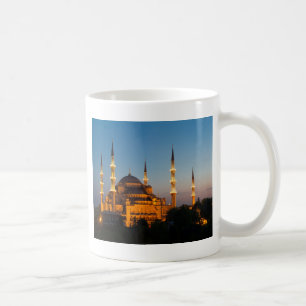 De Café Mesquita azul na caneca crepuscular