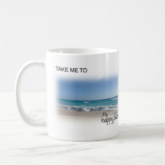 De Café Minha caneca feliz da praia do lugar