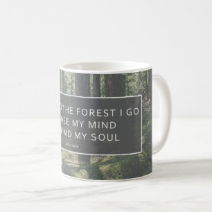De Café Na caneca da floresta