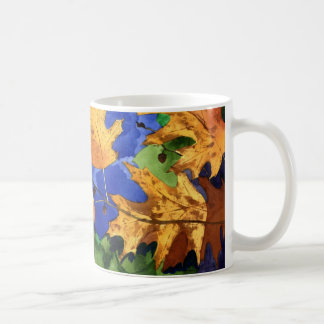 De Café O carvalho do outono sae da caneca