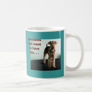 De Café Os Airedales apenas querem ter a caneca do